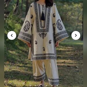 NEW Bohemian White‎ and Black Embroidered 2 Piece Tunic Set Size Large